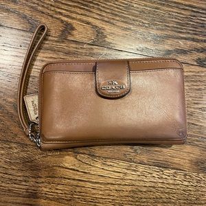 GUC Coach camel wristlet wallet